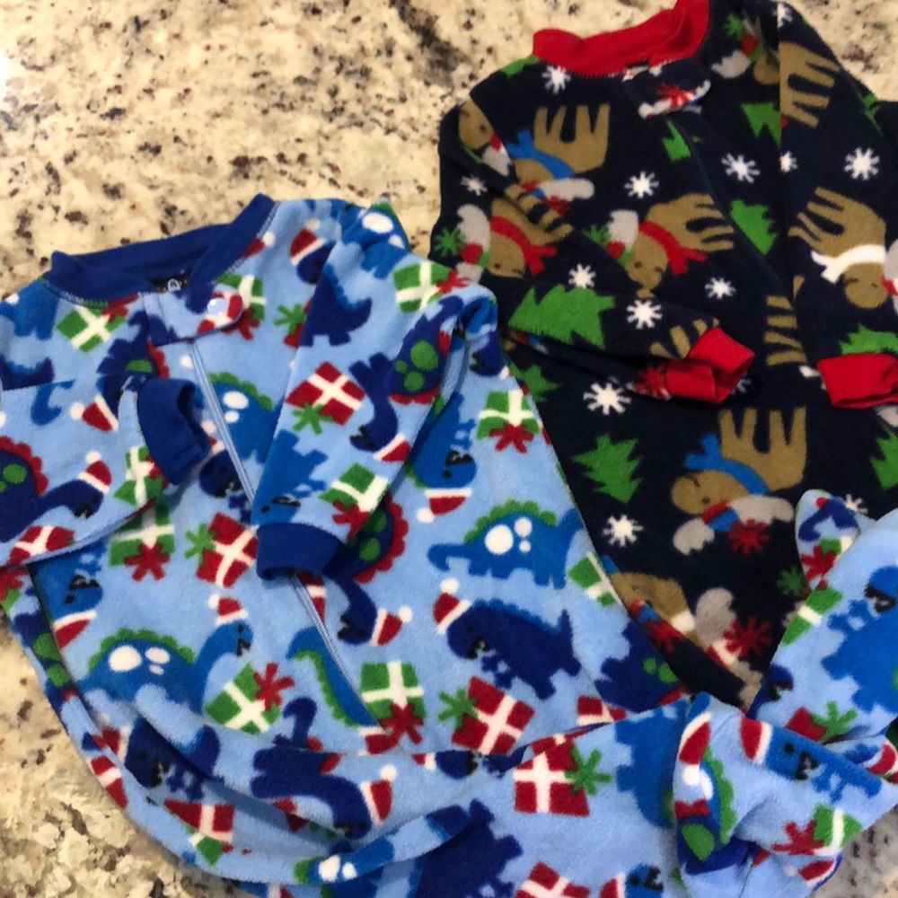 Set of 2 fleece footie christmas  pajamas